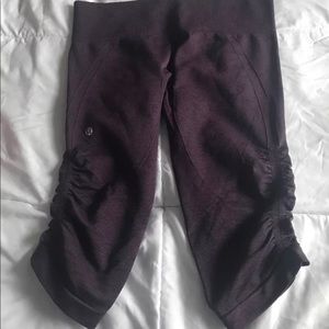 Lululemon in the flow crop size 8